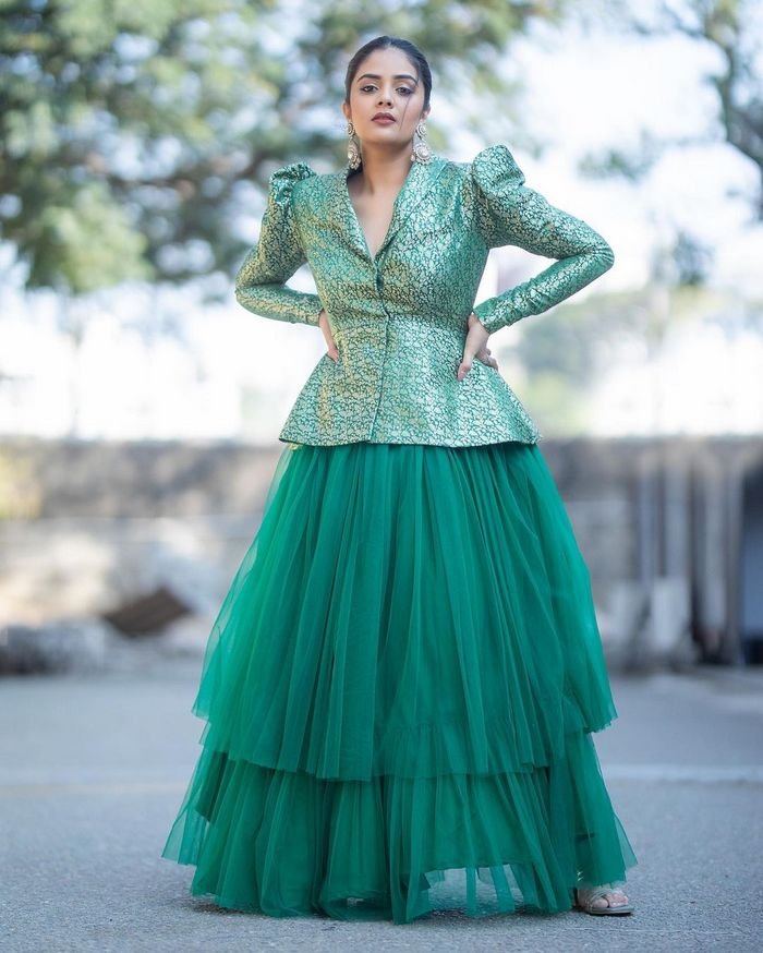 sreemukhi_teluguvox 8